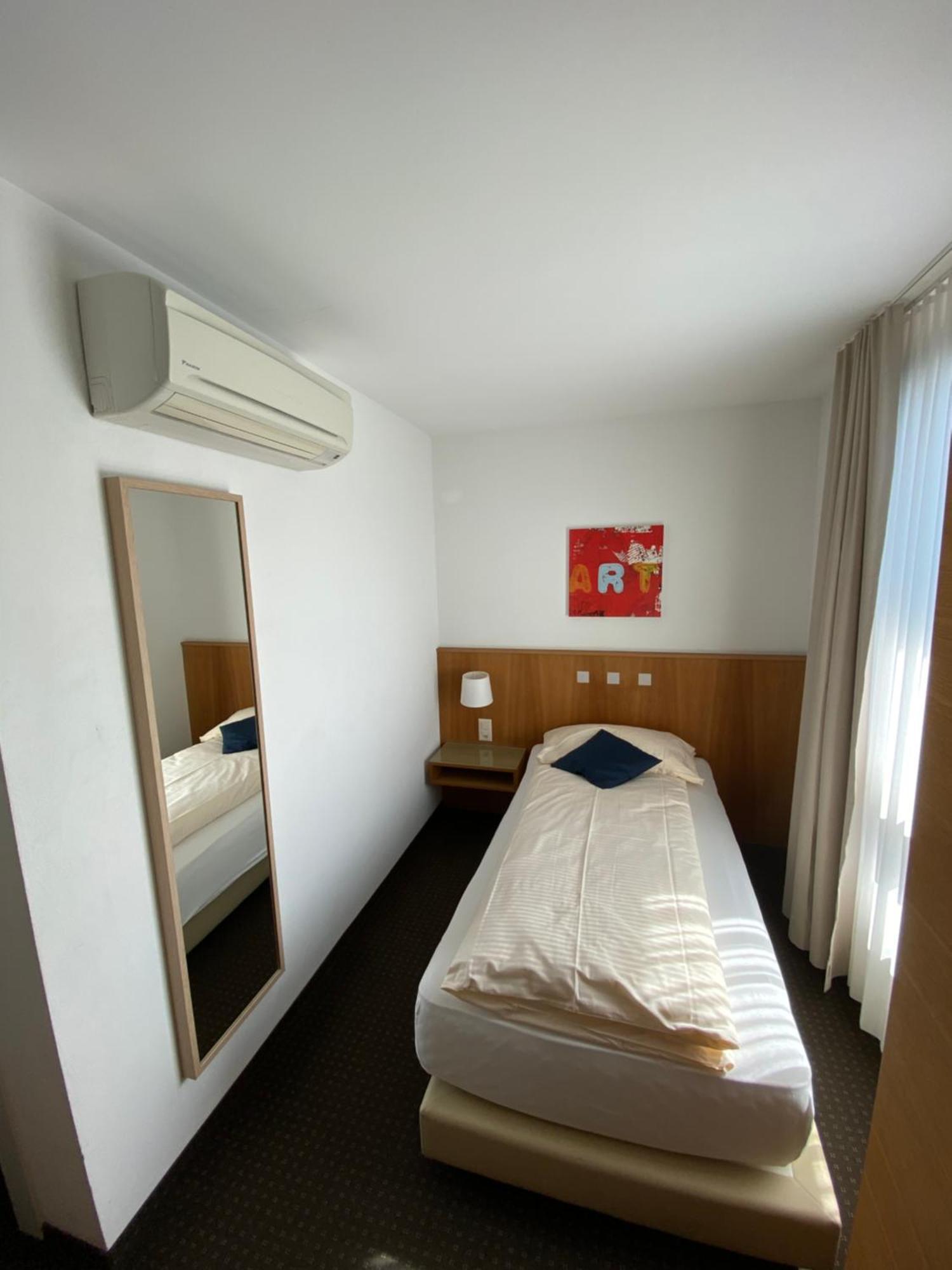 Hotel Businesshotel Lux 3*