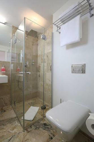 Businesshotel Lux Hotel 3*